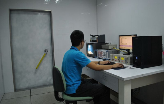 ��ż���ʵ����